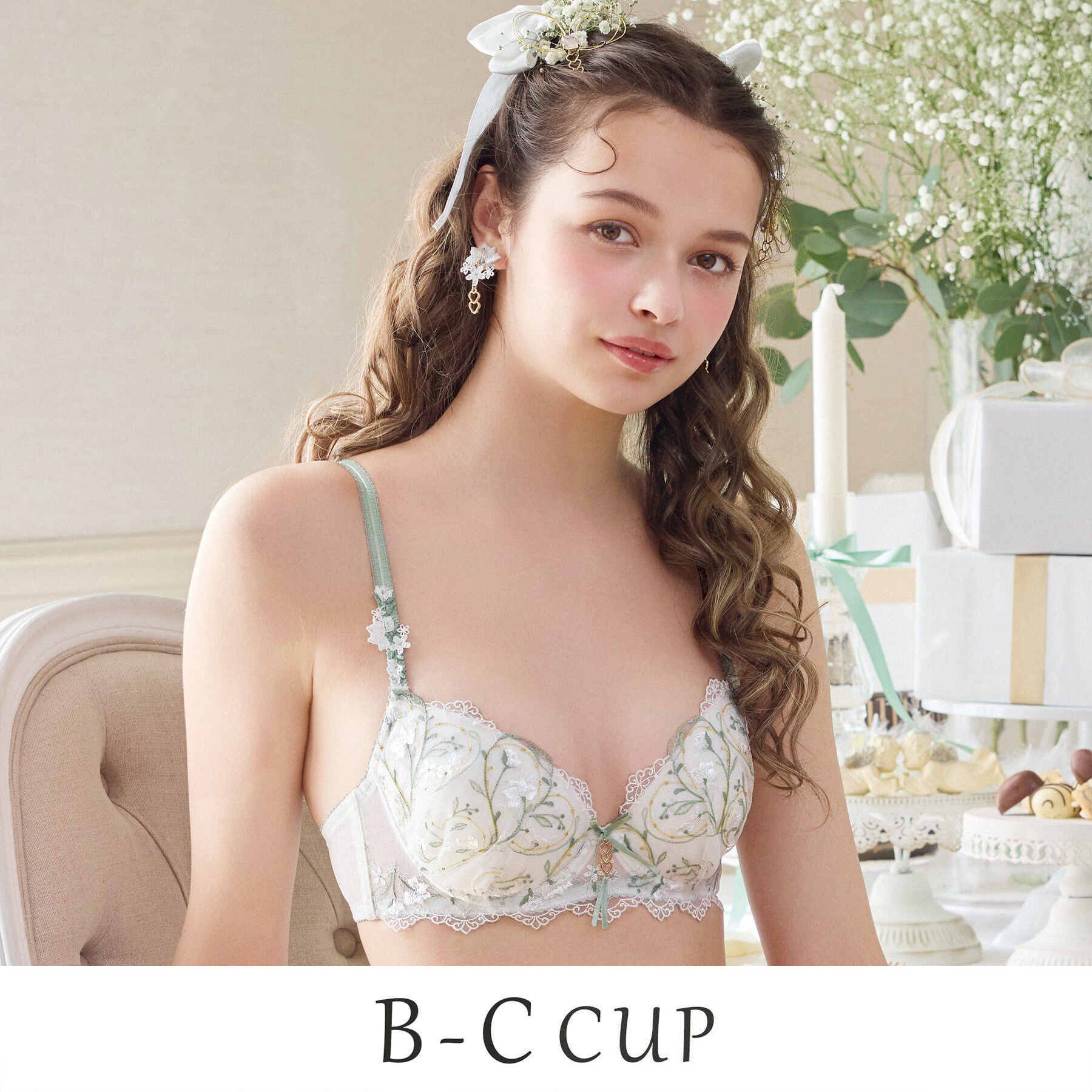 Risa Magli「フローチェ ブラジャー (B-C) ＜Sweet Rich（スウィートリッチ）＞」|インナー|ホワイト(001)