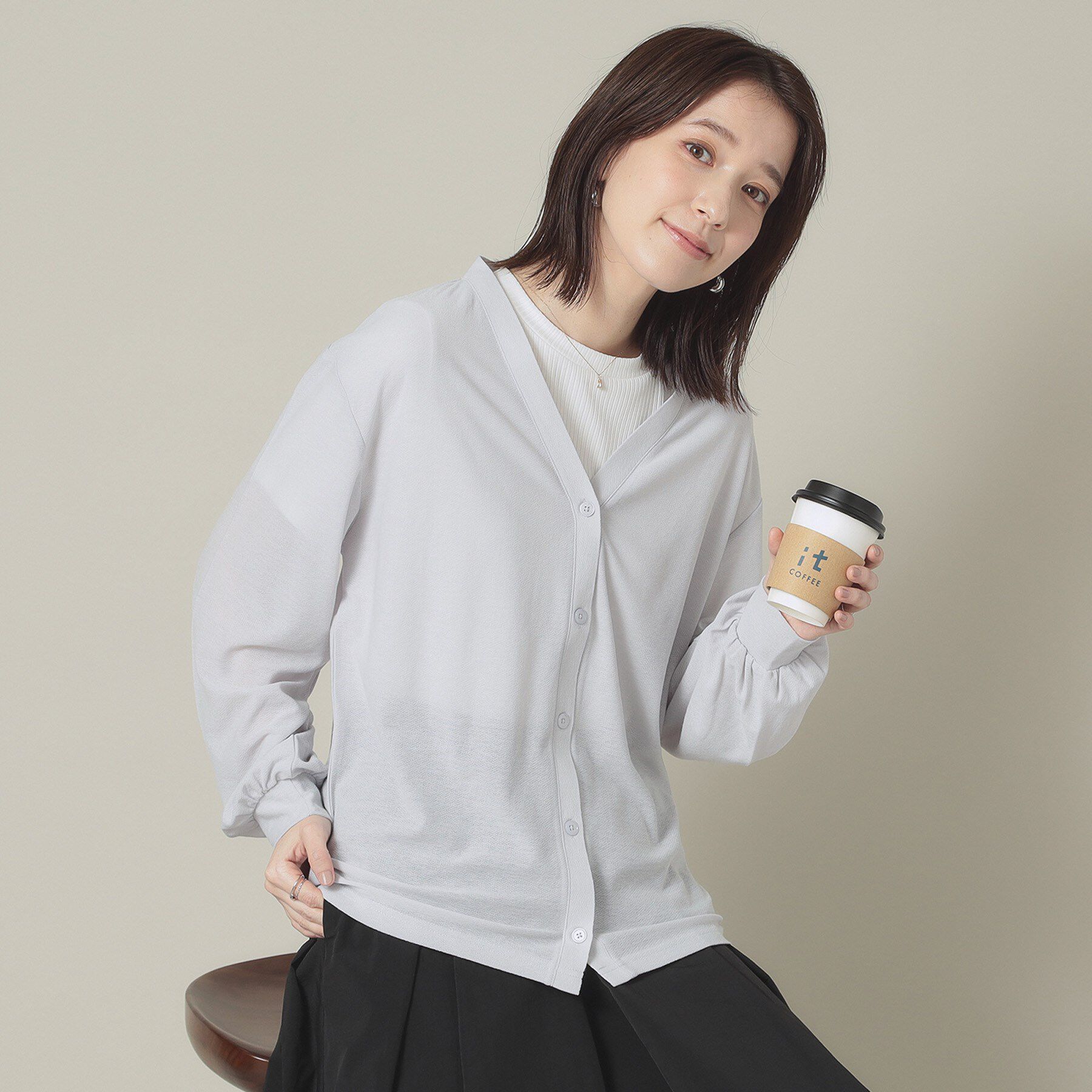 ITS&rsquo;DEMO「【UVカット／手洗い可】Vネックカーディガン」|カーディガン|ライトグレー(011