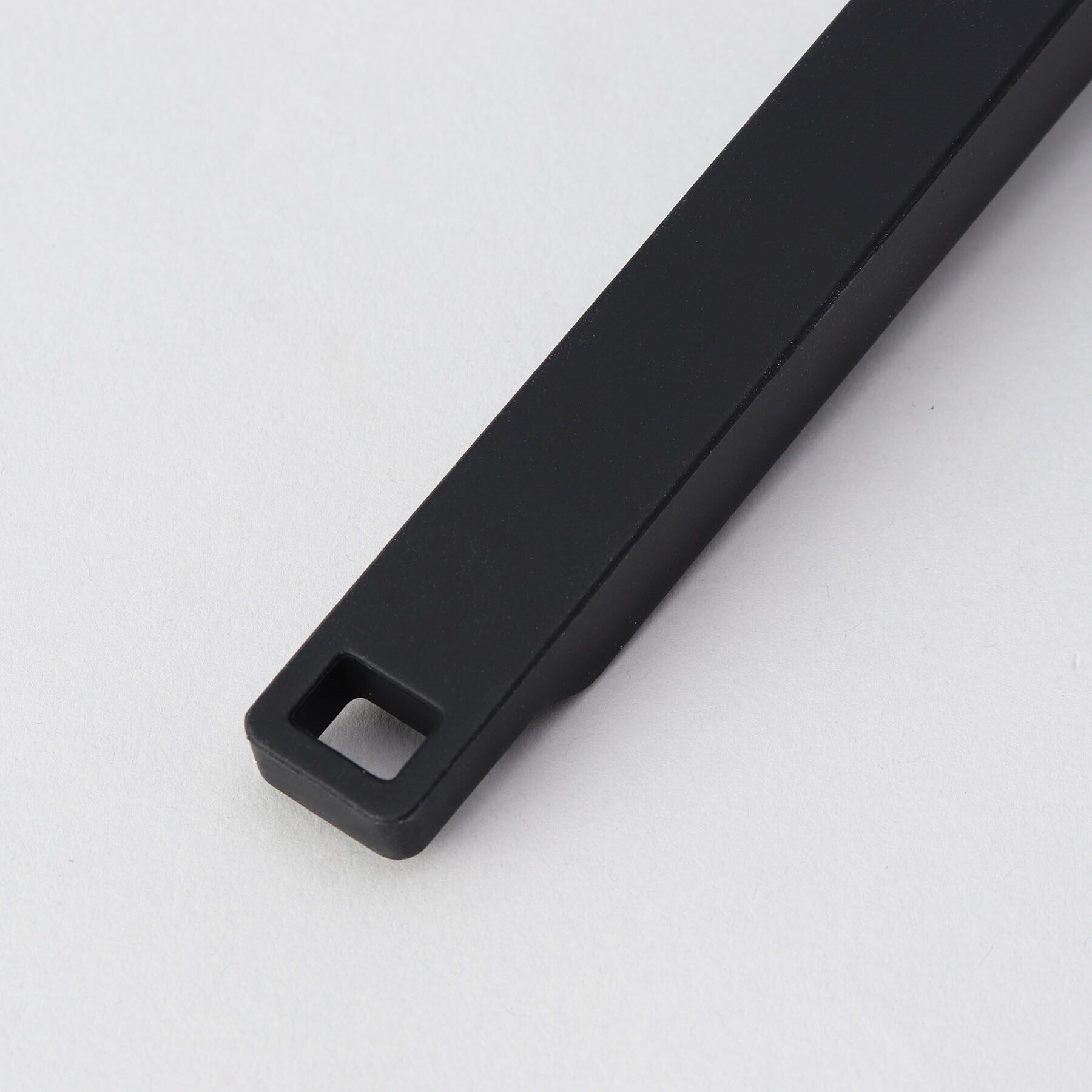 212 KITCHEN STORE「シリコーンハンドル 泡立て器 BK 山崎実業 ＜tower タワー＞」|食器・キッチングッズ|