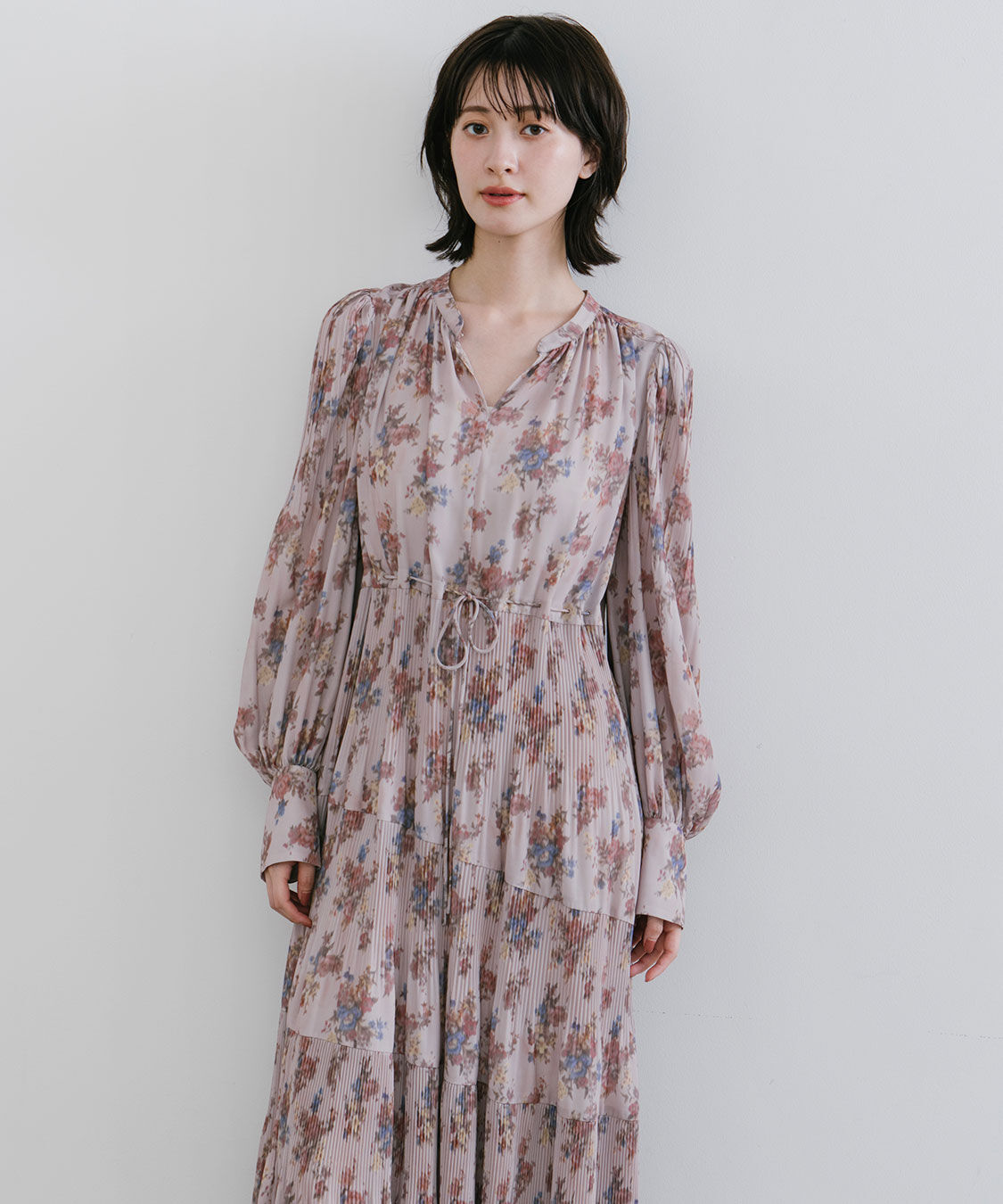 岡崎紗絵さんコラボ】フラワープリントプリーツティアードワンピース