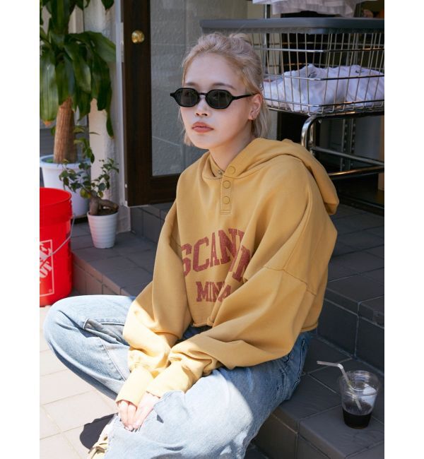 Ungrid「ロゴデザインショートパーカー」|パーカー|