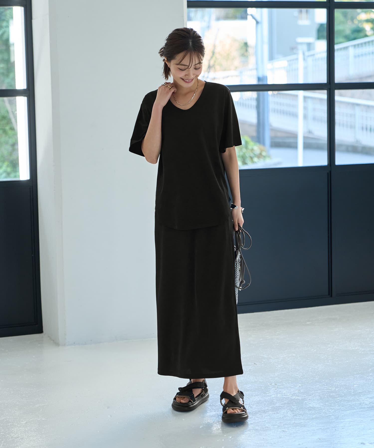 STYLE DELI「デコルテが開いたヌケ感５分袖Tシャツ」|Tシャツ・カットソー|