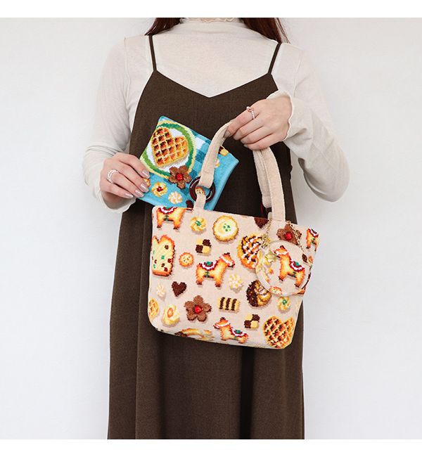 FEILER「フィーカタイム　サークルポーチ　FKT-241428」|ポーチ|