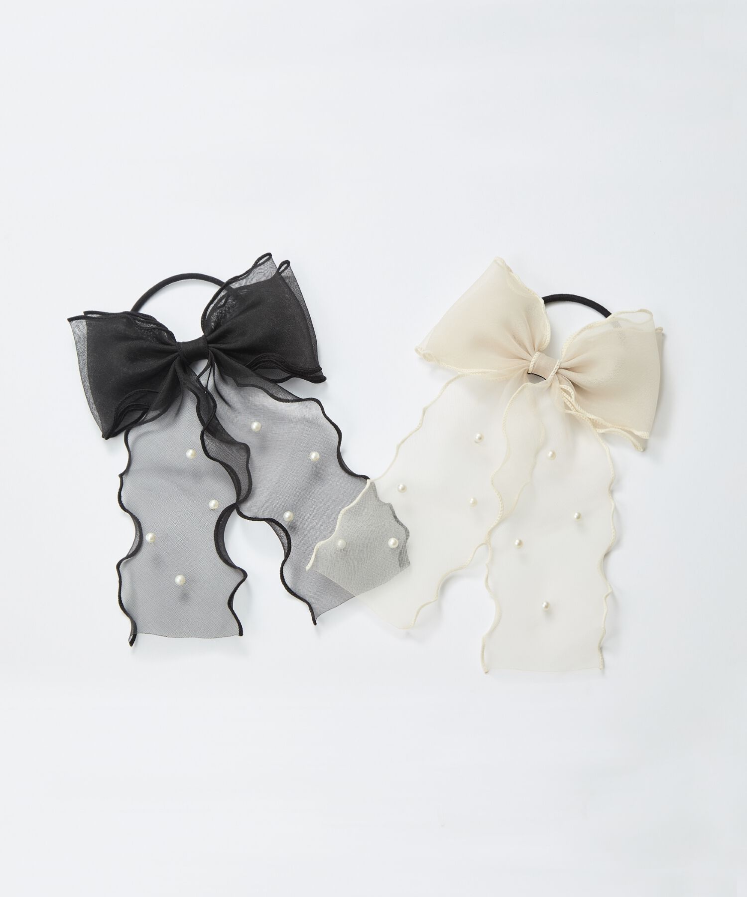 Phoebe「フレアリボンドットパールヘアゴム　ブラック」|ヘアゴム・シュシュ|