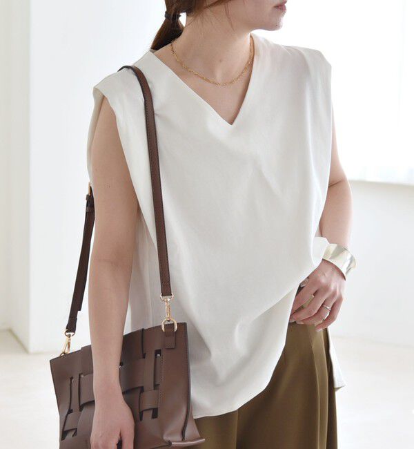 quaranciel「quaranciel:〈接触冷感/汗染み防止加工/洗濯機可能〉Vネック ノースリーブ プルオーバー」|Tシャツ・カットソー|