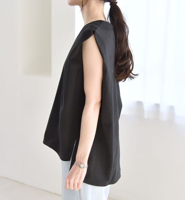 quaranciel「quaranciel:〈接触冷感/汗染み防止加工/洗濯機可能〉Vネック ノースリーブ プルオーバー」|Tシャツ・カットソー|