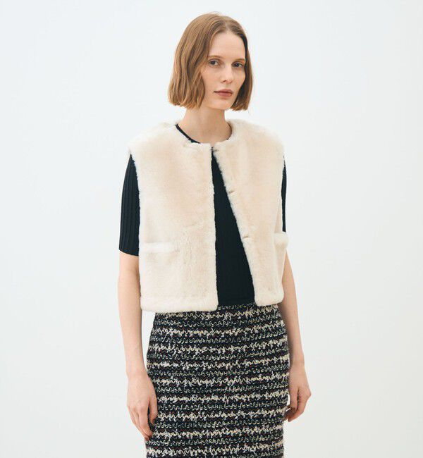 TOMORROWLAND collection「ナッパランムートン リムーバルカラージレ」|ダウンベスト・ベスト|