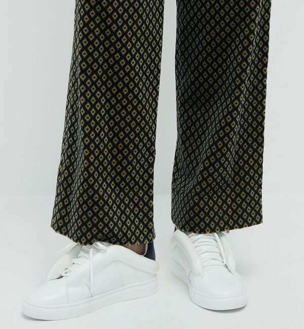 CABaN「ジオメトリックベルベット 2タックワイドパンツ」|チノ|