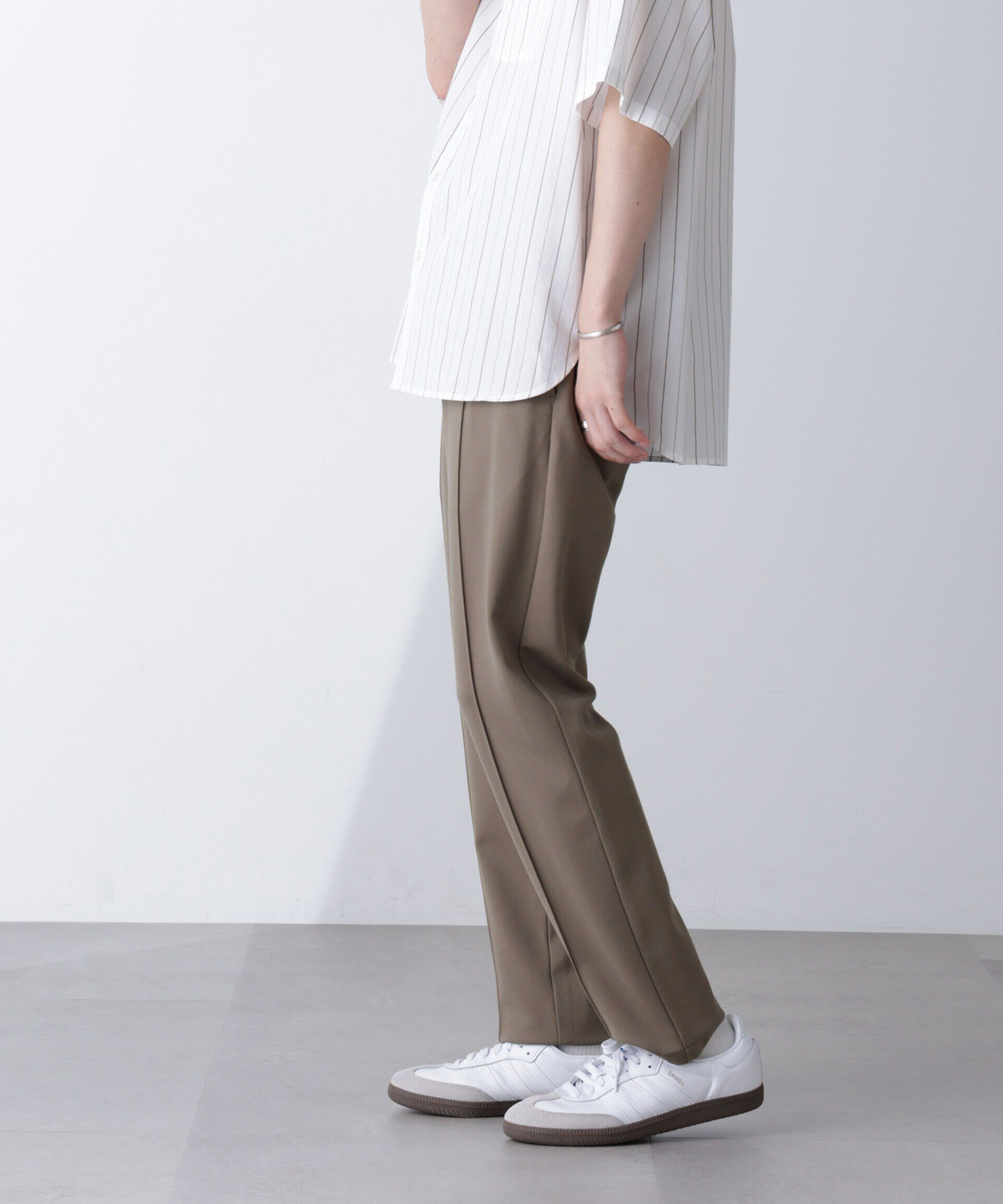 nano･universe「「モダンコンフォートシリーズ」スリムイージースラックス」|チノ|グレージュ3