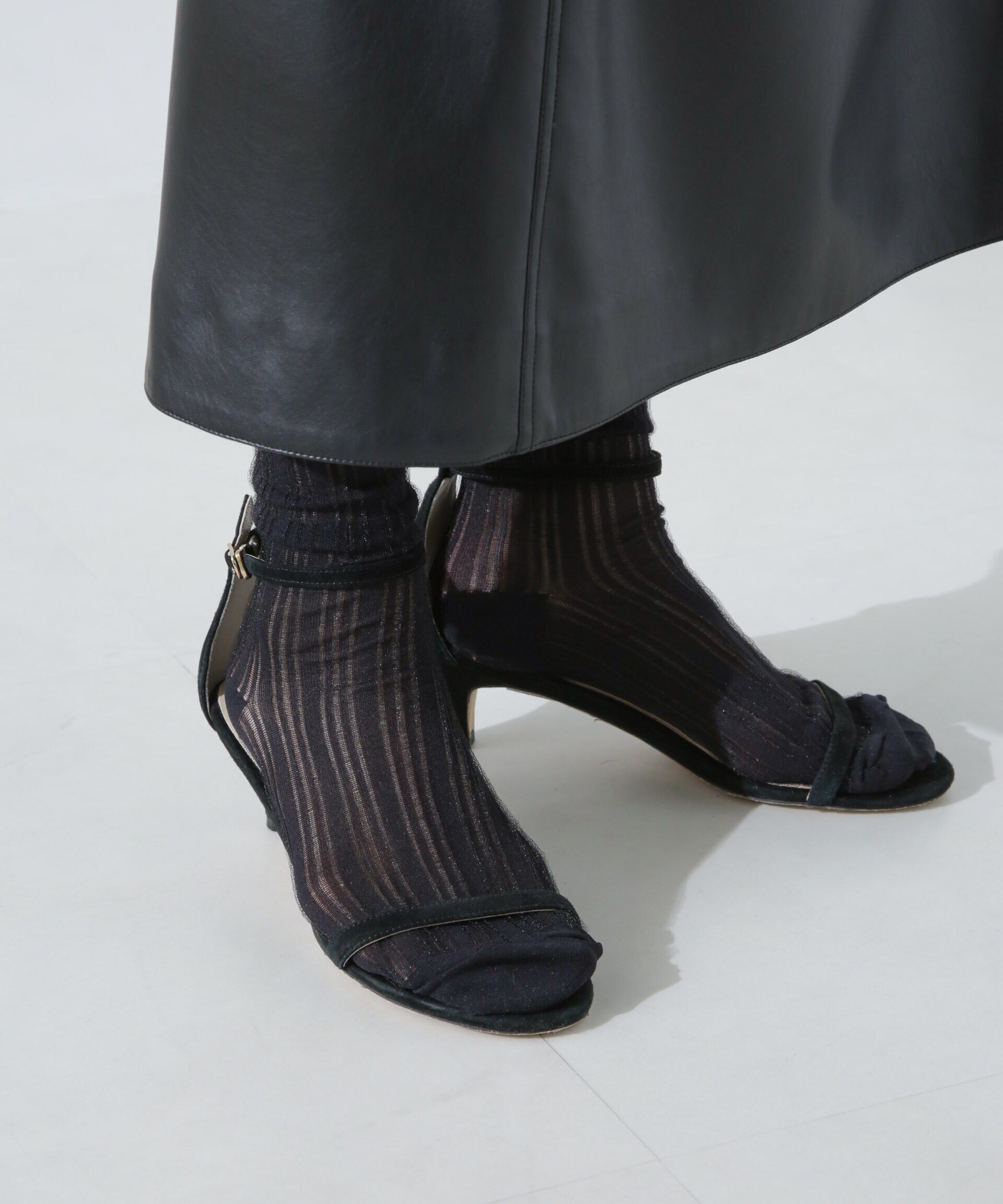 nano･universe「シアーストライプソックス」|ソックス|ブラック