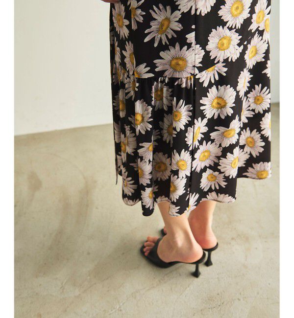 GRACE CONTINENTAL「マーガレットフラワープリントスカート」|スカート|