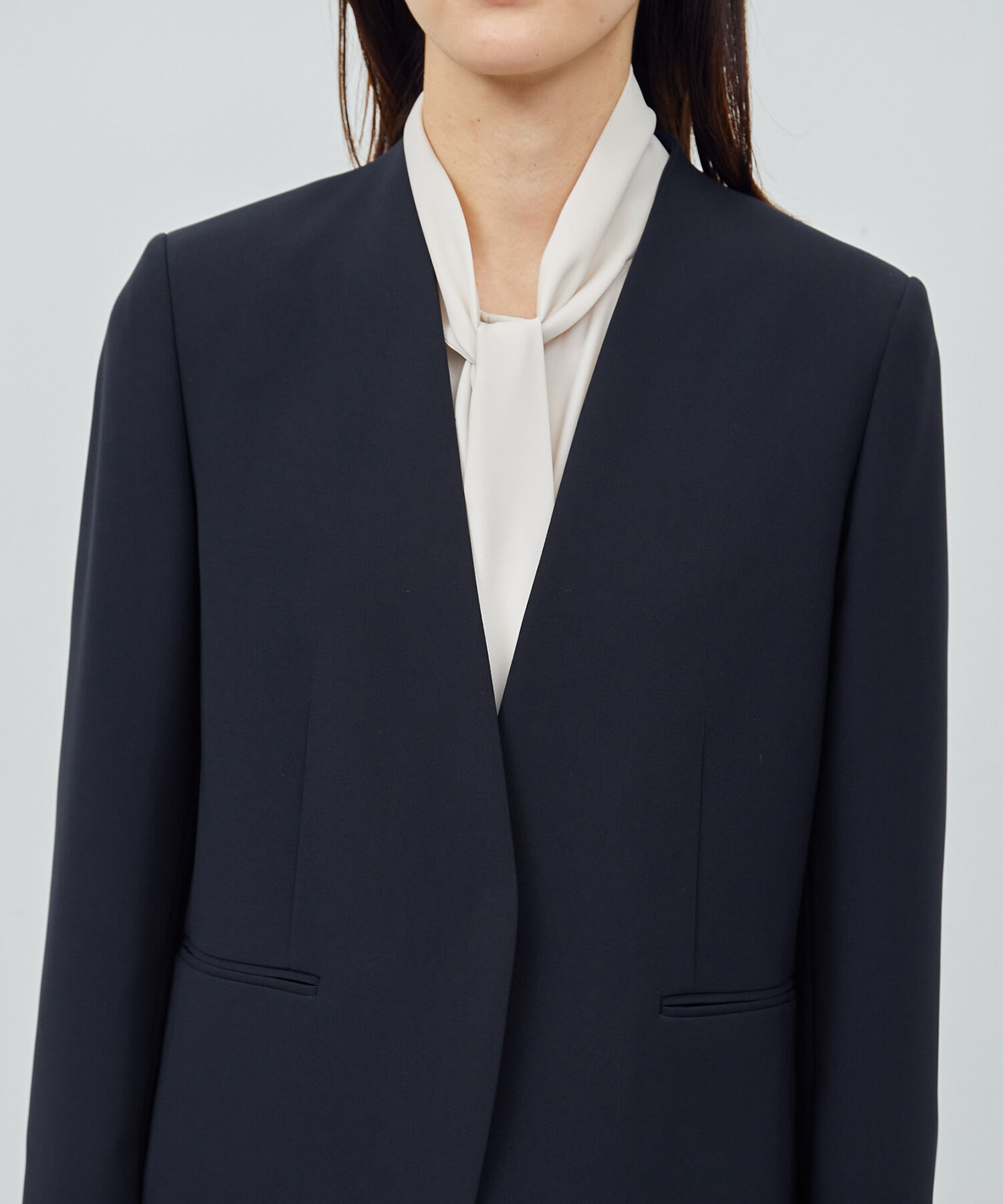 ROPE「トリアセテートダブルクロスVネックジャケット【セレモニー/通勤対応】【洗える】」|ノーカラージャケット|