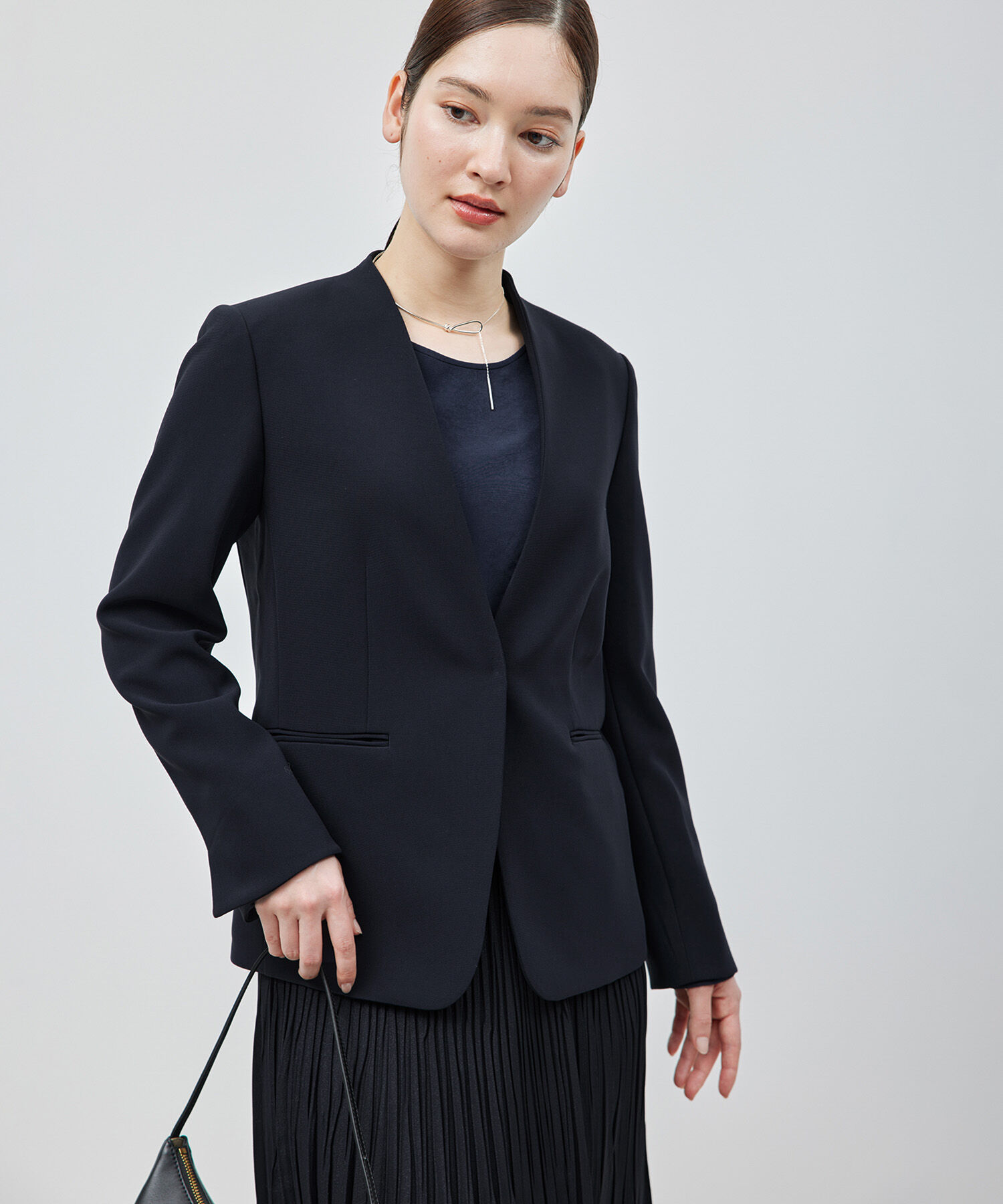 ROPE「トリアセテートダブルクロスVネックジャケット【セレモニー/通勤対応】【洗える】」|ノーカラージャケット|