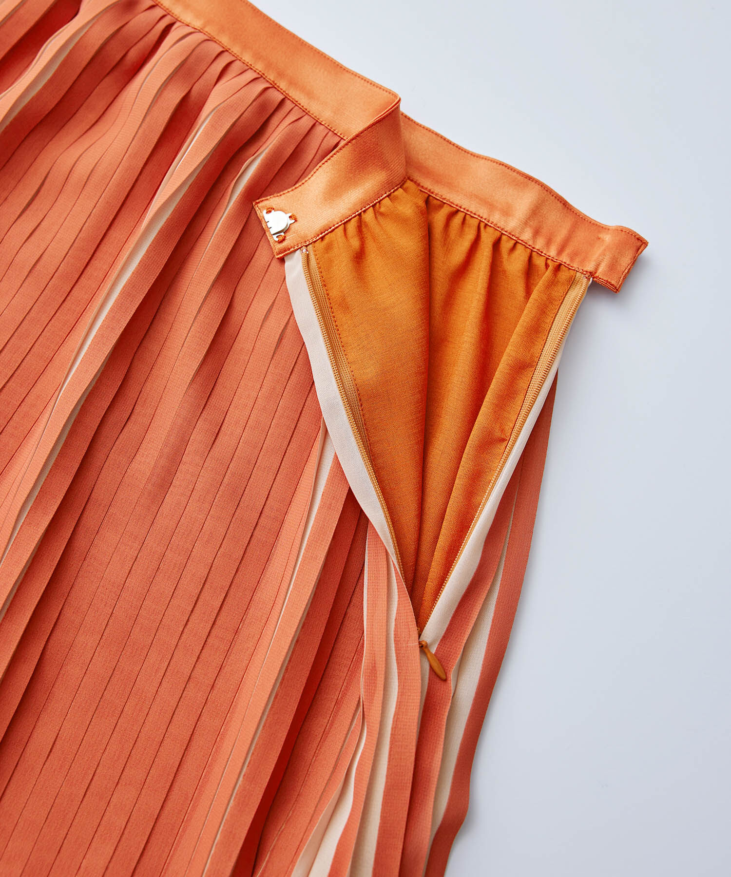 ROPE「プリーツスカート（バイカラー/無地）【メディア掲載】」|スカート|