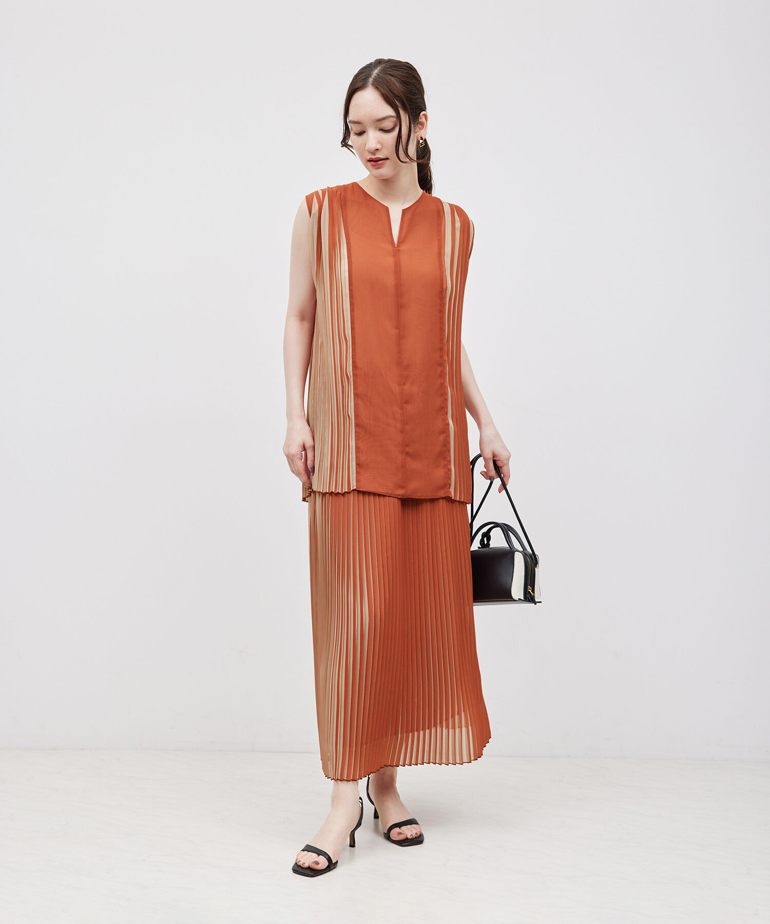 ROPE「プリーツスカート（バイカラー/無地）【メディア掲載】」|スカート|