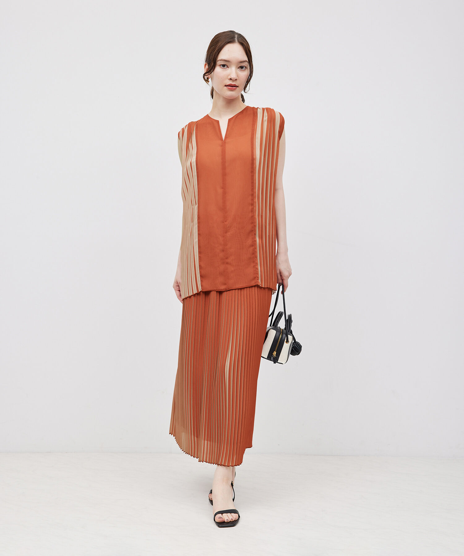 ROPE「プリーツスカート（バイカラー/無地）【メディア掲載】」|スカート|