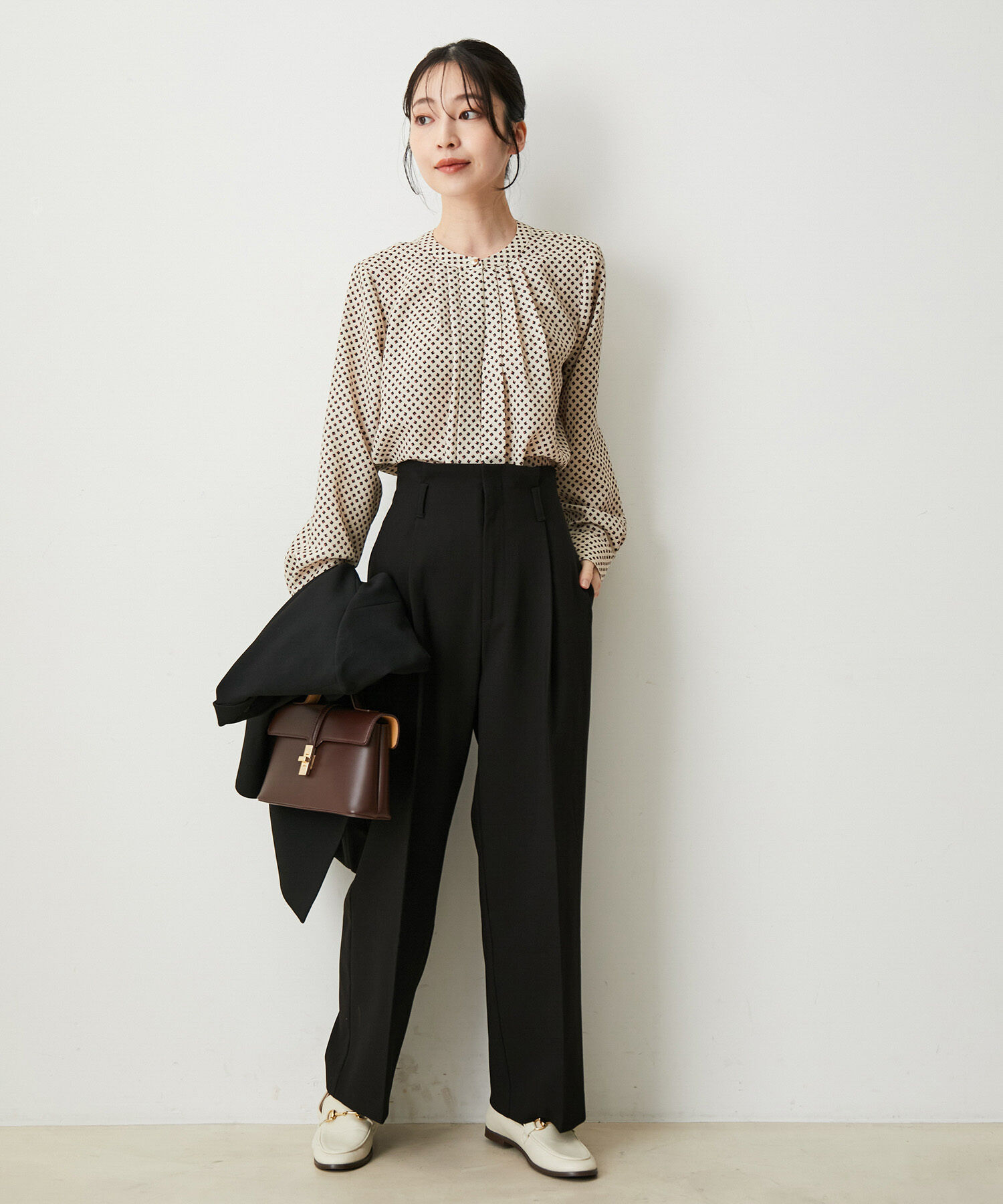 VIS「【防シワ・洗える】フロントタック長袖ブラウス」|シャツ・ブラウス|