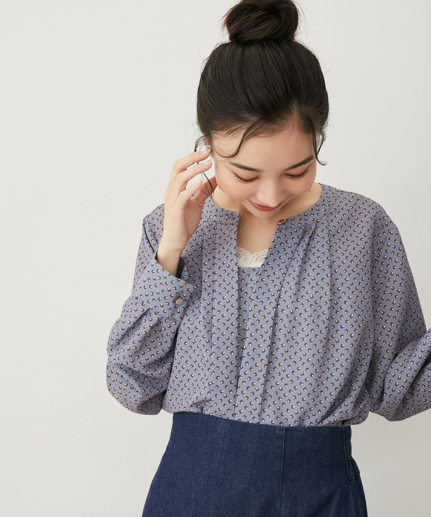 VIS「【防シワ・洗える】フロントタック長袖ブラウス」|シャツ・ブラウス|