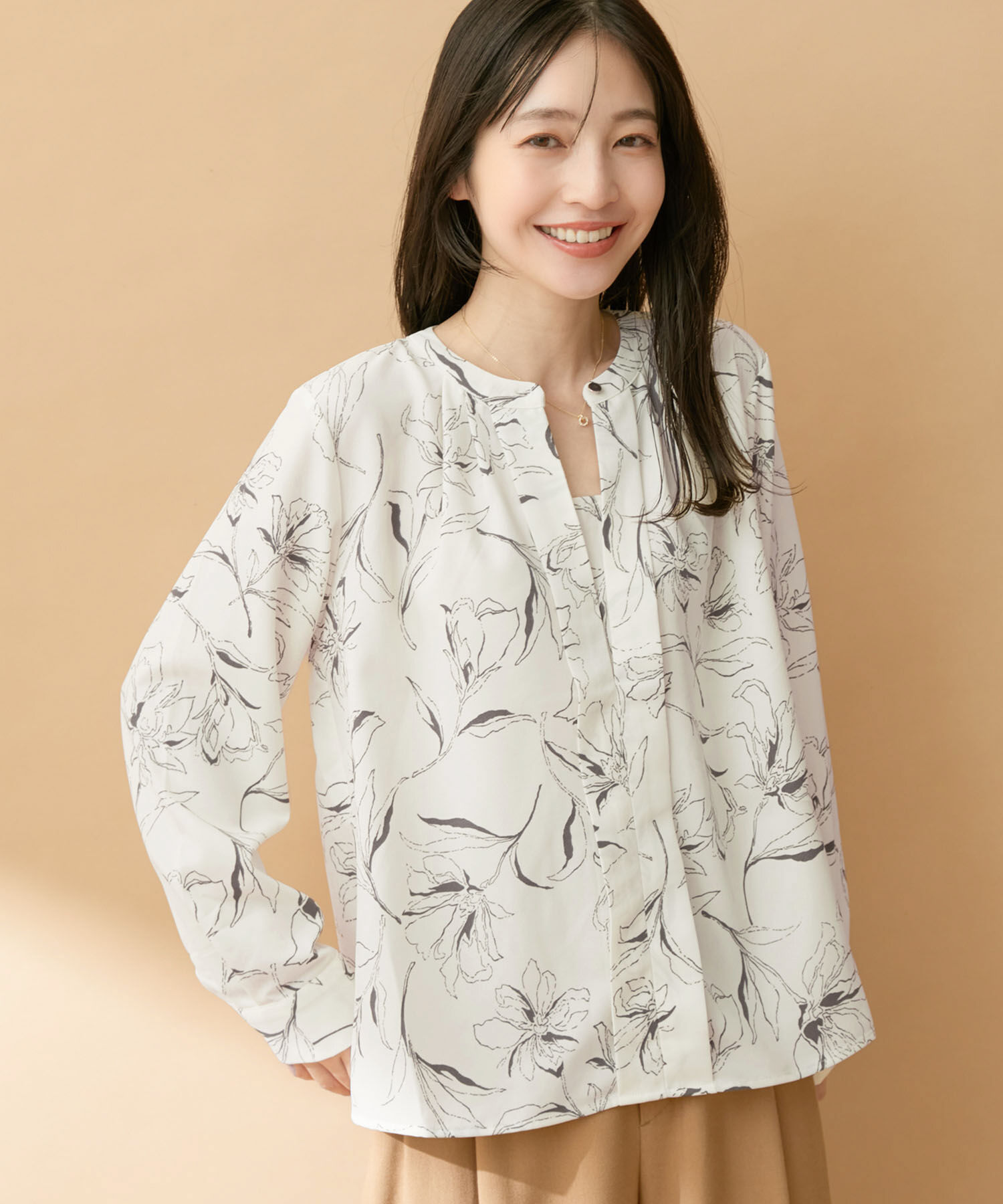 VIS「【防シワ・洗える】フロントタック長袖ブラウス」|シャツ・ブラウス|