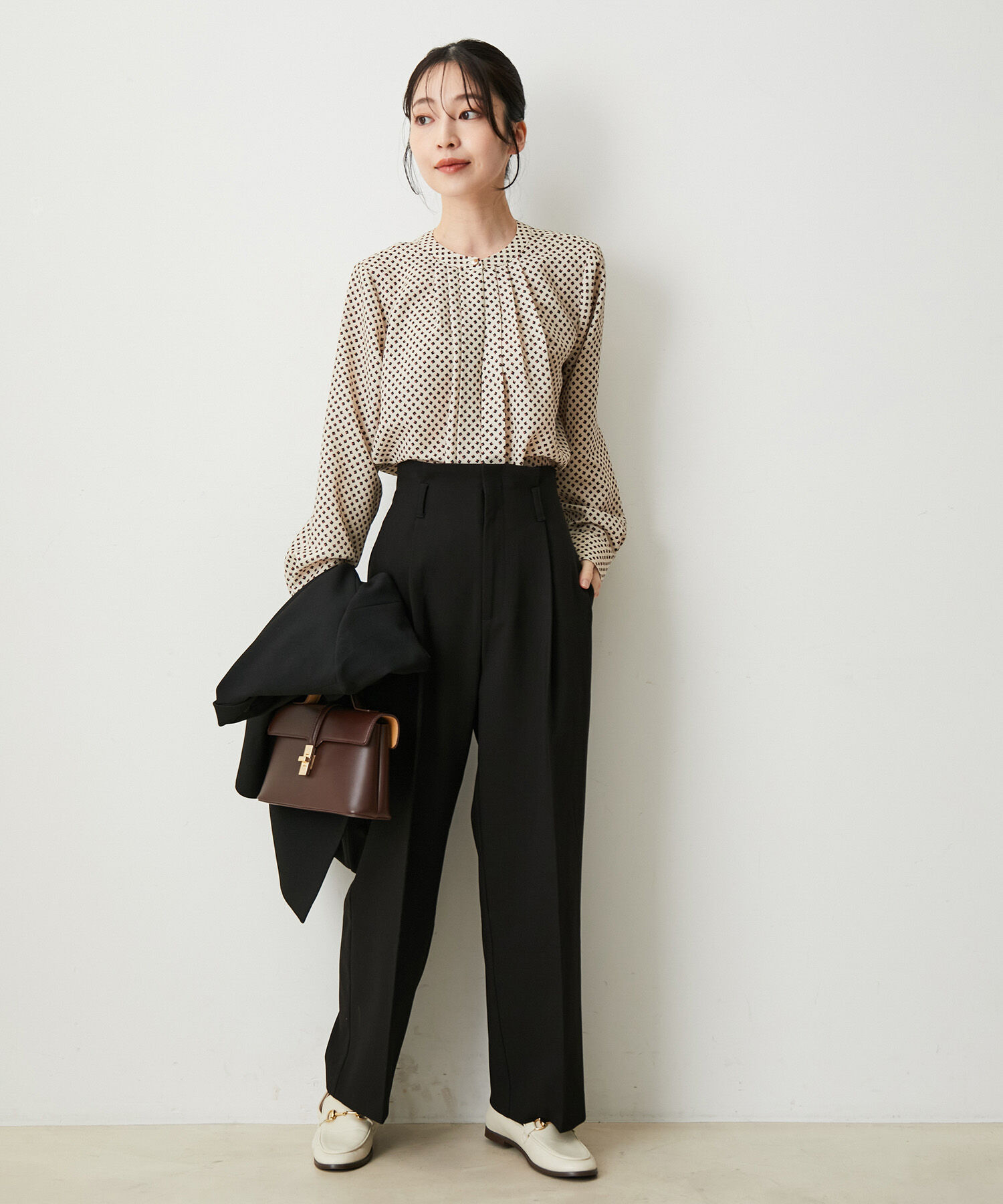 VIS「【防シワ・洗える】フロントタック長袖ブラウス」|シャツ・ブラウス|