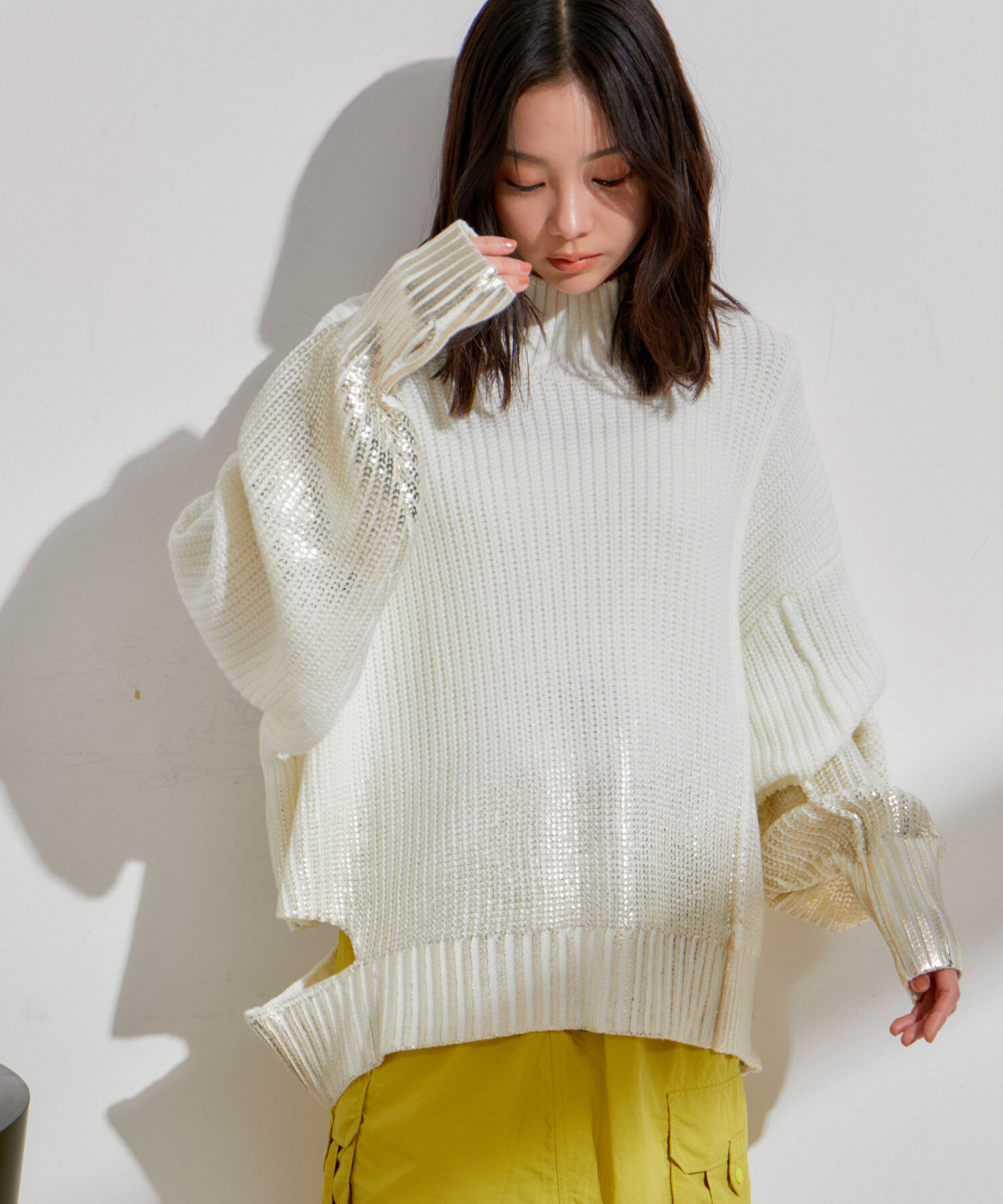 VIS「サイドカット箔ニットプルオーバー」|ニット・セーター|