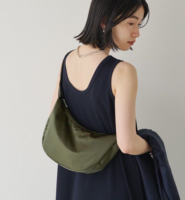  「クラウズナイロンラウンドショルダーバッグ」|ショルダー・メッセンジャー|