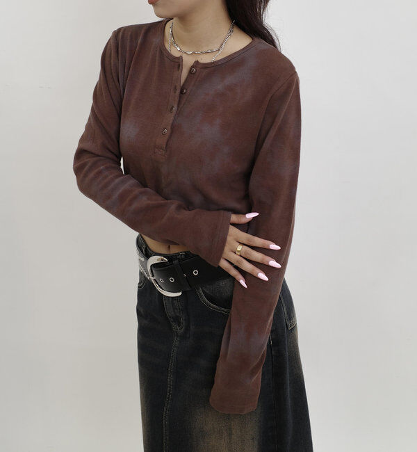  「【WEB限定】HENLEY NECK CROPPED TOPS」|Tシャツ・カットソー|