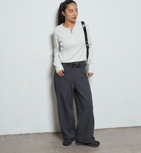  「【WEB限定】HENLEY NECK CROPPED TOPS」|Tシャツ・カットソー|