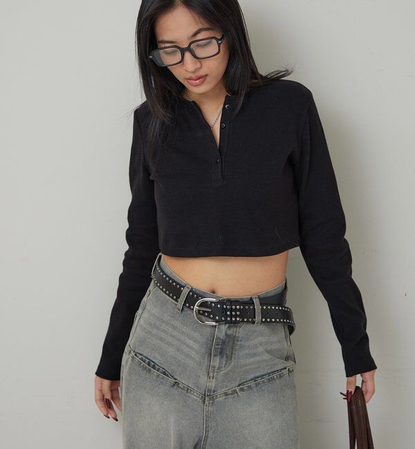  「【WEB限定】HENLEY NECK CROPPED TOPS」|Tシャツ・カットソー|