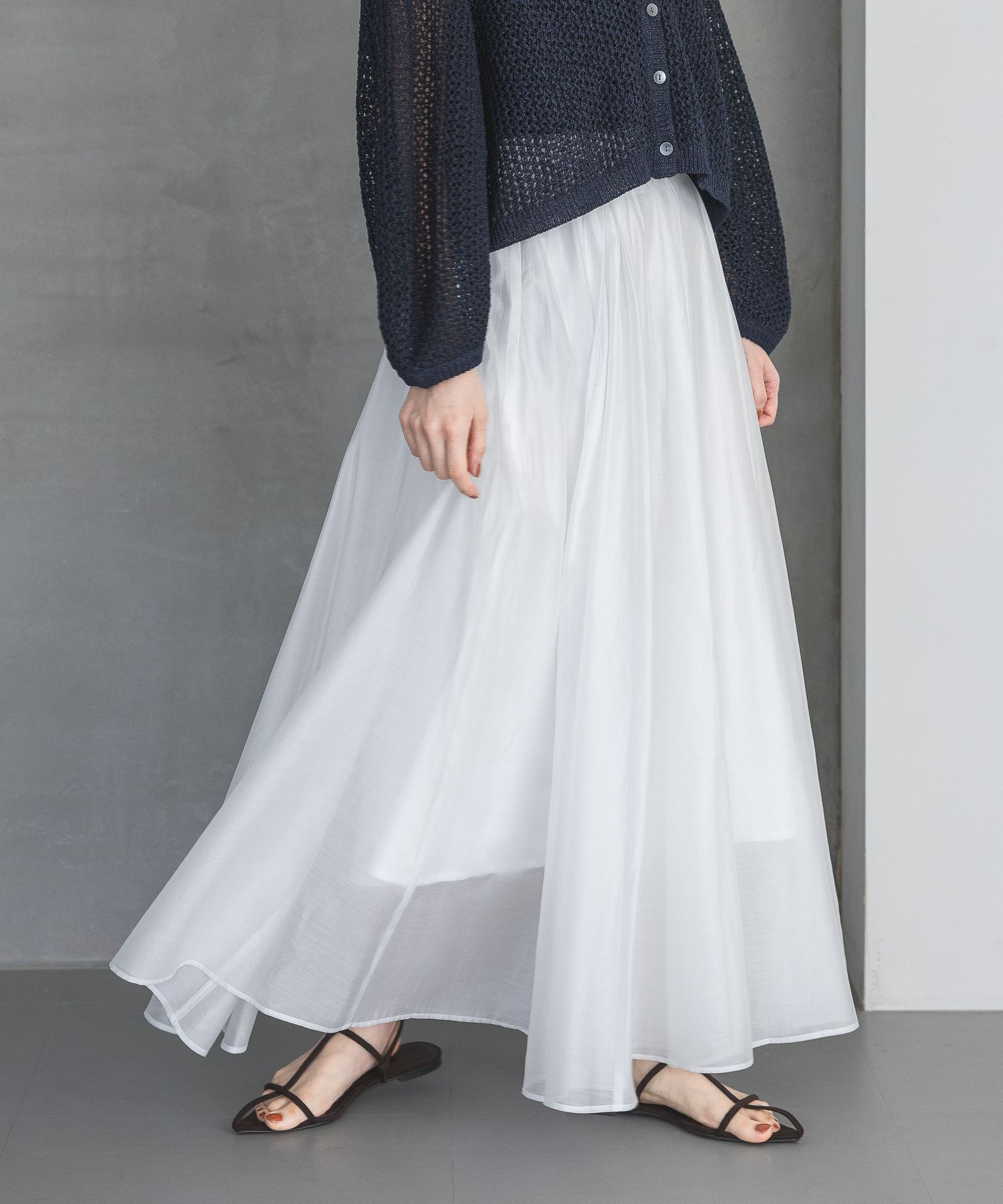 A part by 「クロスフラットサンダル」|サンダル|