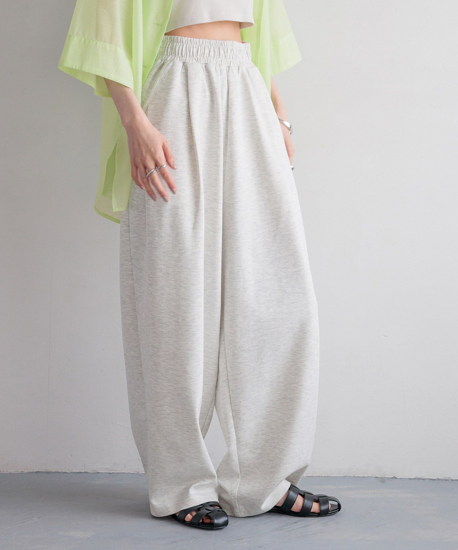 LOWRYS FARM「カットイージーコクーンパンツ２」|チノ|GRY2