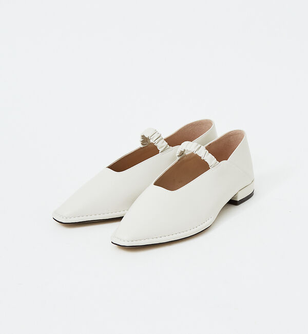 AU BANNISTER「ステッチダウンキャザーベルトバブーシュフラット」|パンプス|