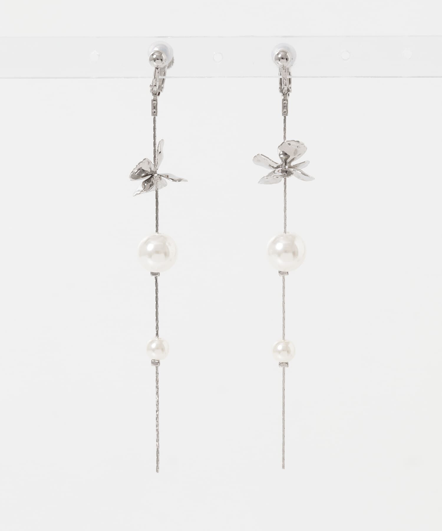 SMELLY「メタルフラワーパールロングイヤリング」|イヤリング|