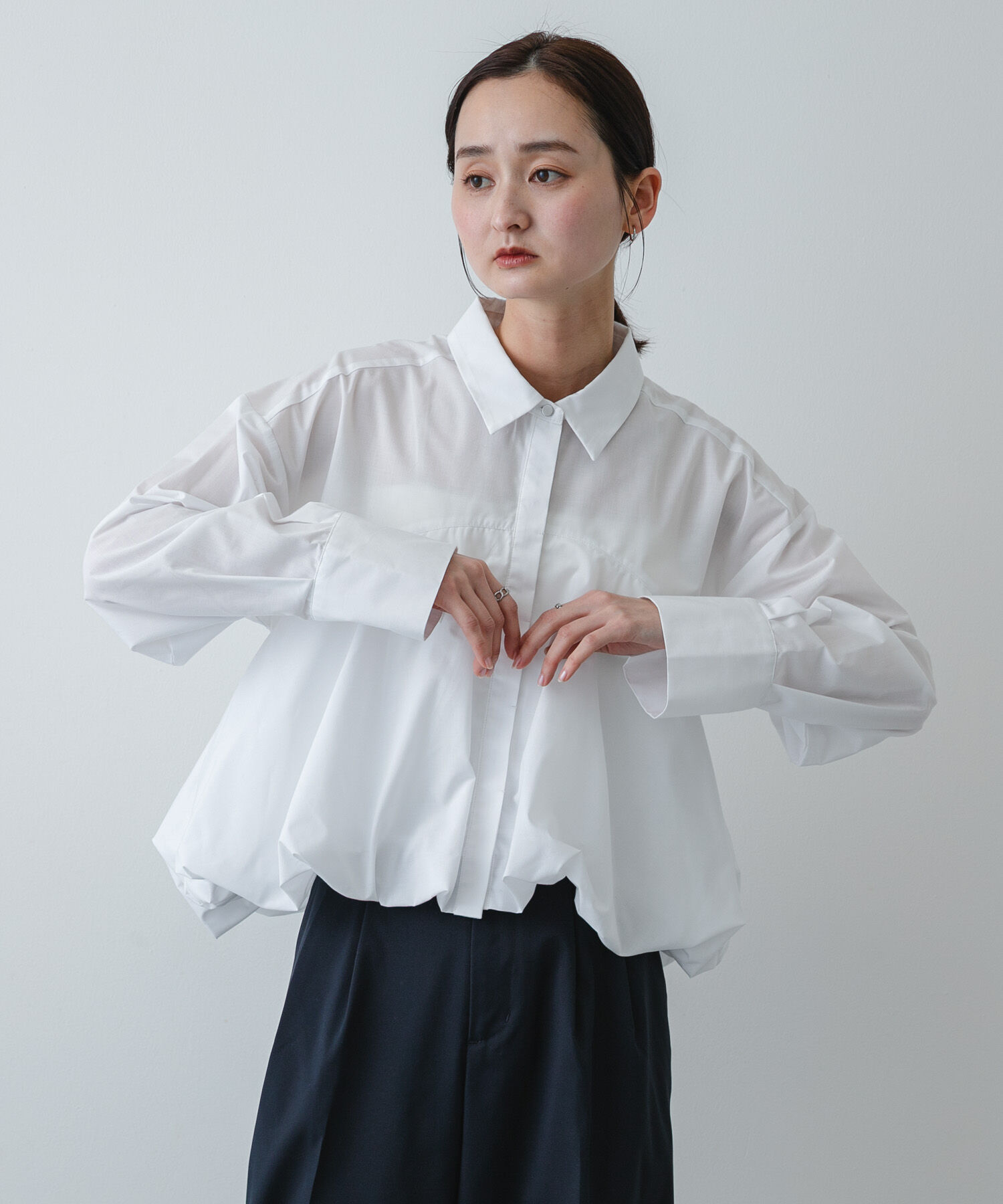 SENSE OF PLACE by URBAN RESEARCH「『イージーケア』シルバーボタンバルーンシャツ」|シャツ・ブラウス|