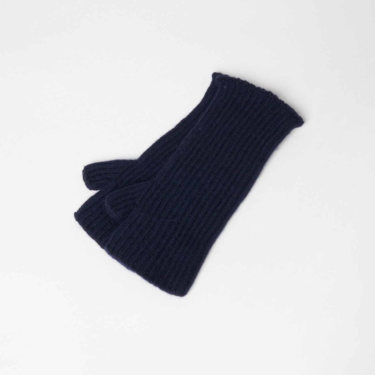  「WILLIAM BRUNTON 1x1 RIB WRISTWARMAERS」|マフラー|ネイビー