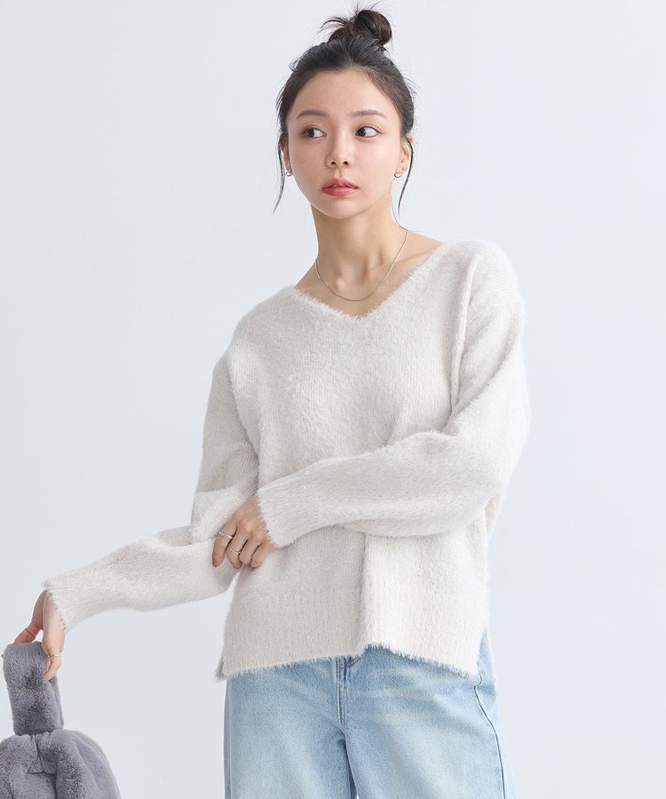 earth music&ecology「スパンコールシャギーVネックプルオーバー」|ニット・セーター|