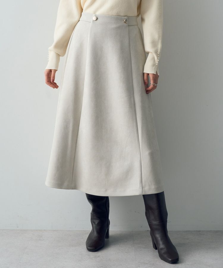 YECCA VECCA「金釦デザインAラインスカート」|フレア|Light beige