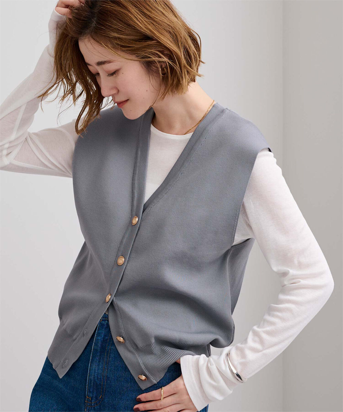 ur's「ゴールド釦コクーンニットベスト」|ニット・セーター|グレー