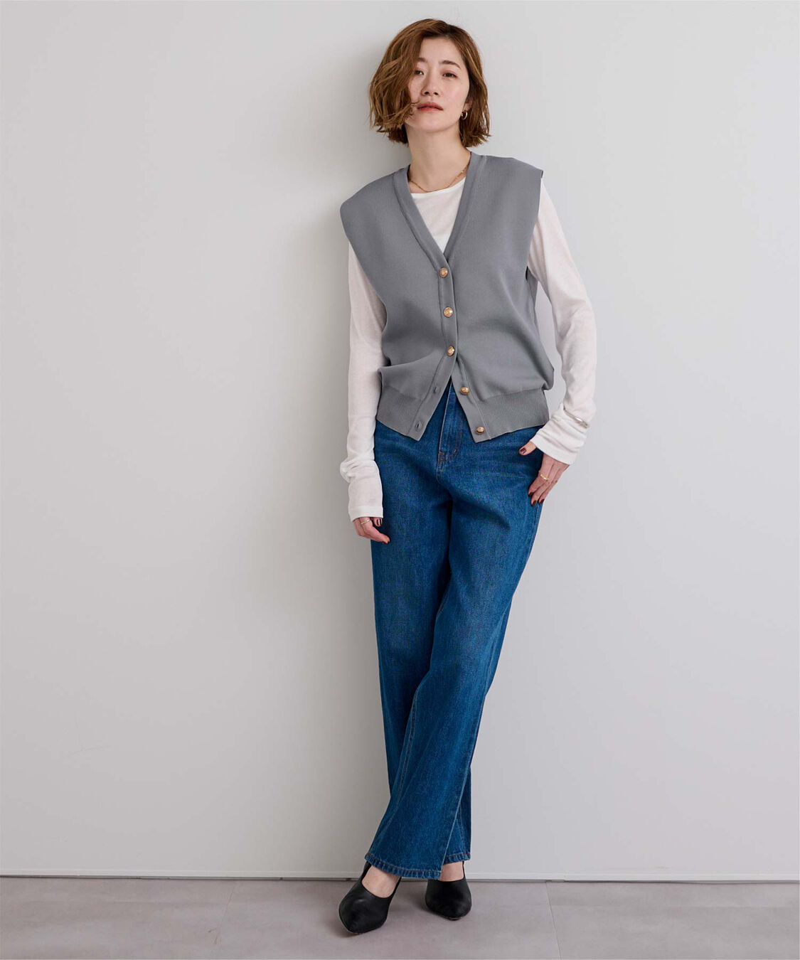 ur's「ゴールド釦コクーンニットベスト」|ニット・セーター|