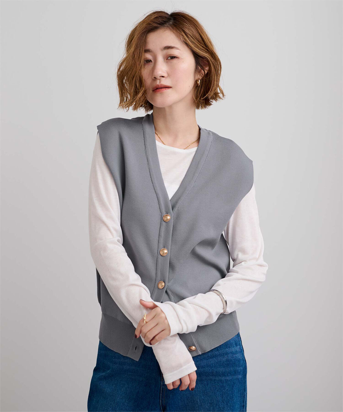 ur's「ゴールド釦コクーンニットベスト」|ニット・セーター|