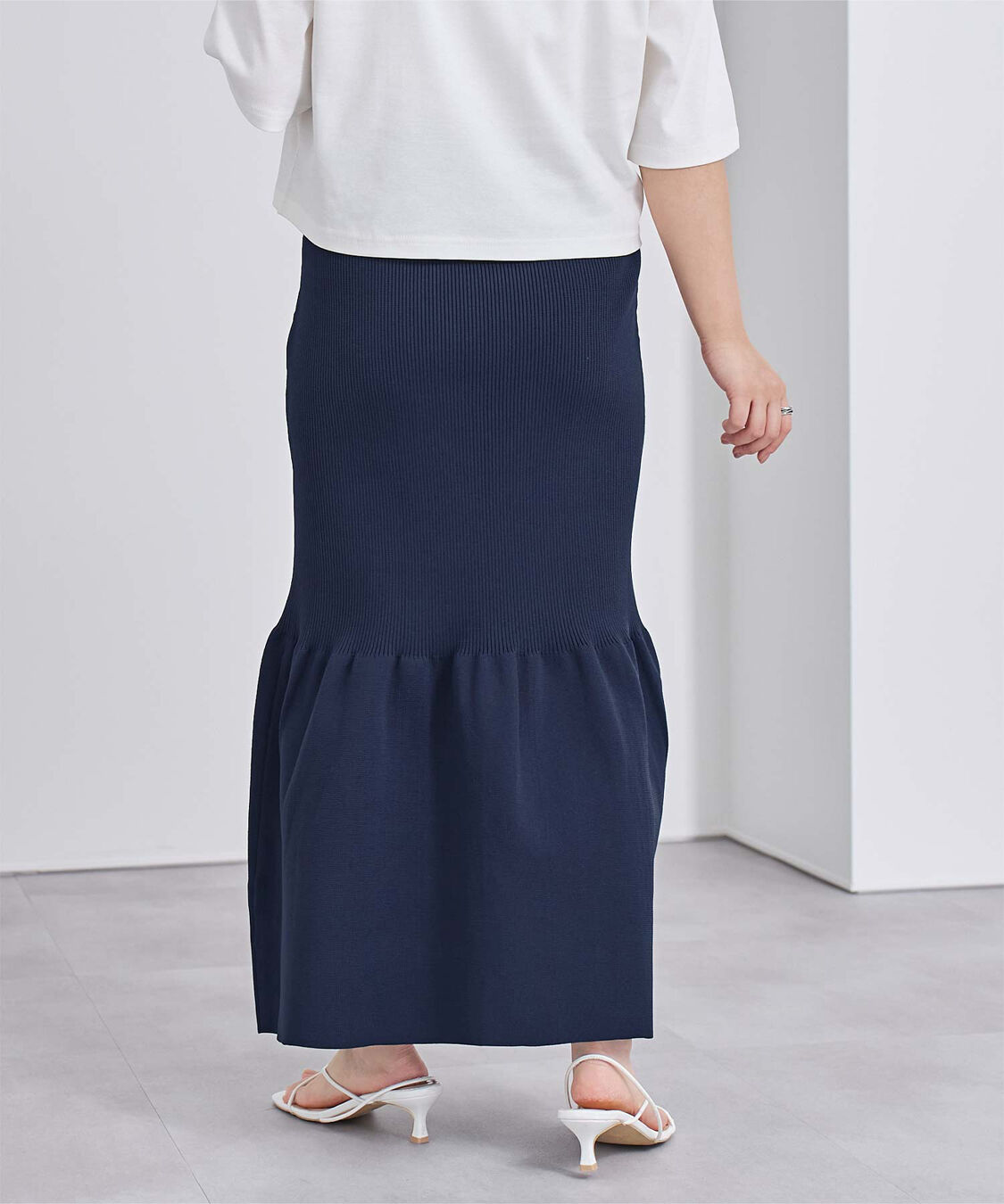 ur's「スポンディッシュティアードニットスカート」|スカート|