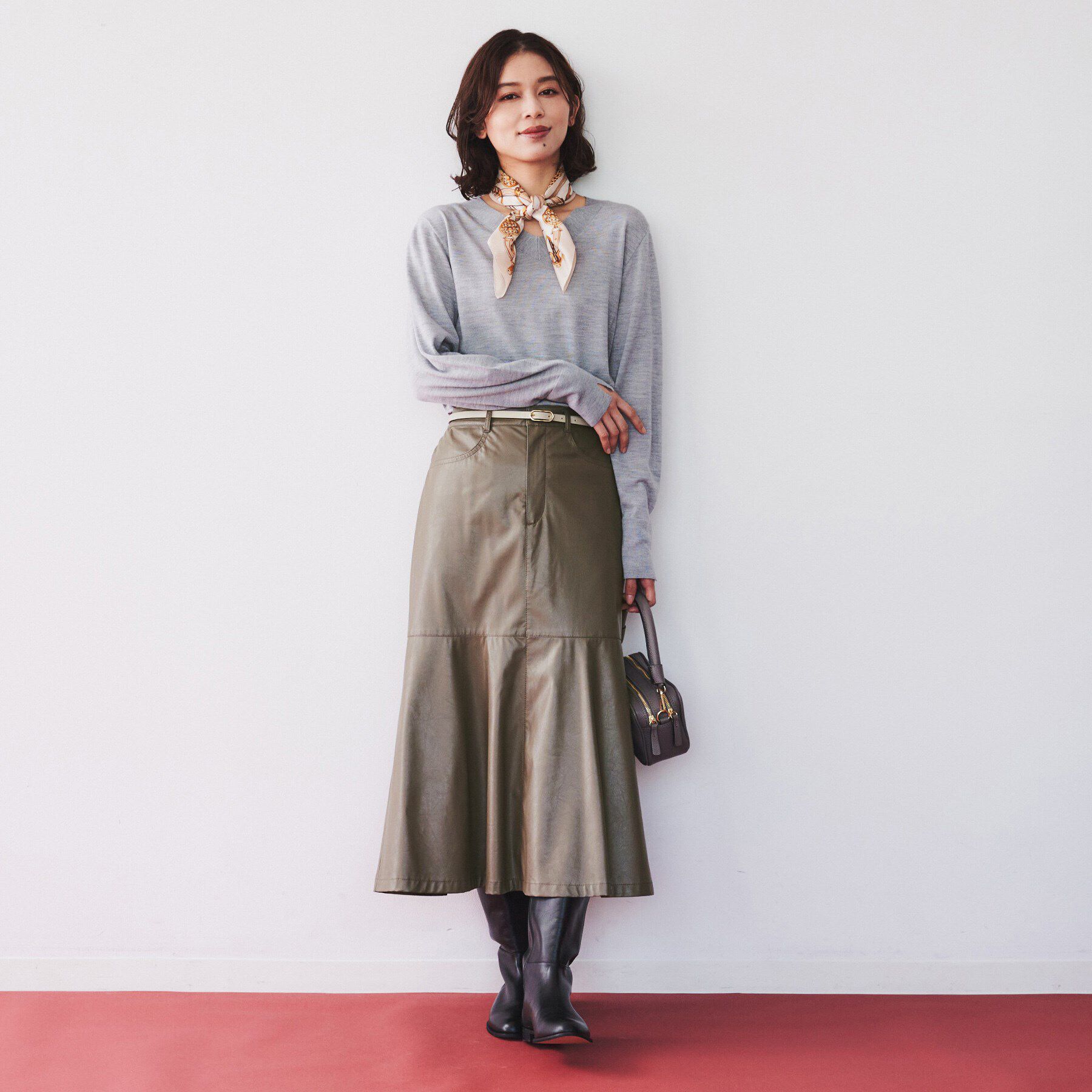 UNTITLED「【柔らかい/マーメイドシルエット】レザー調 フレアスカート」|スカート|