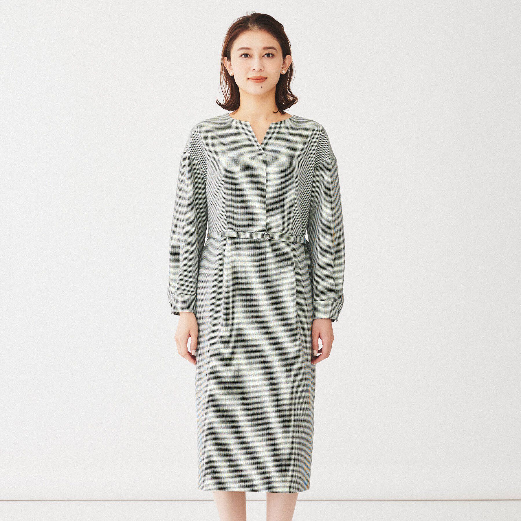 UNTITLED「【きれいめ/日本製】キーネックナローワンピース」|ワンピース|