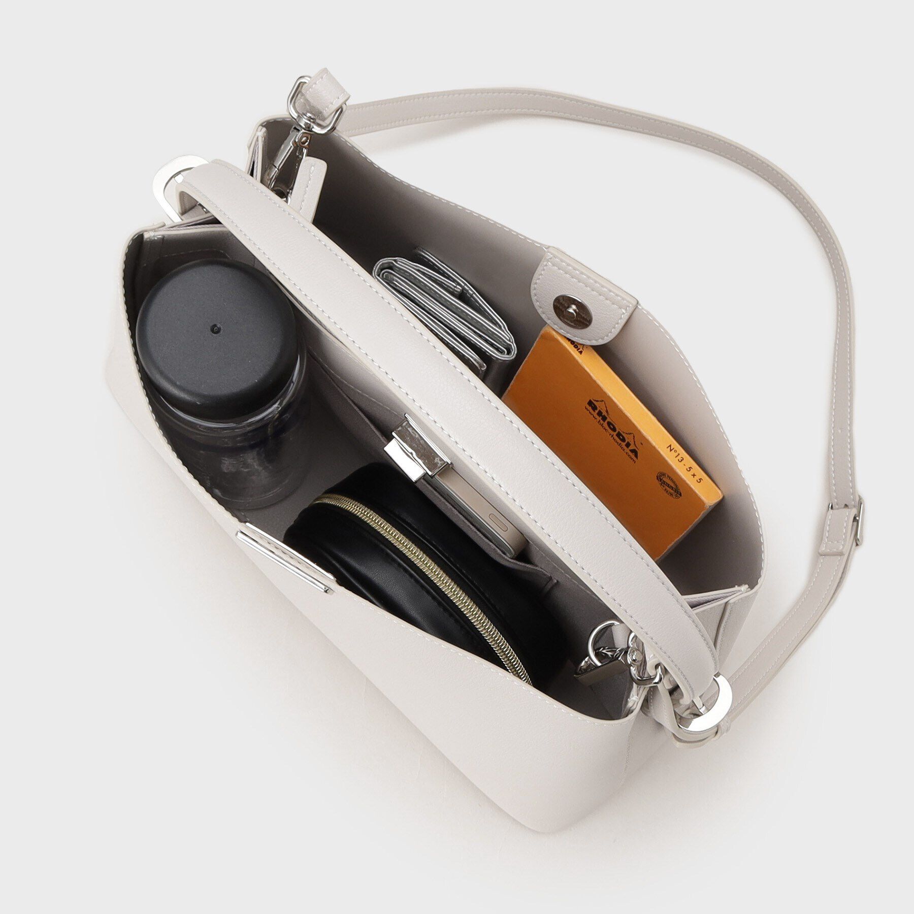 UNTITLED「【セレモニーにもおすすめ】エアリータペーズショルダー」|ショルダー・メッセンジャー|