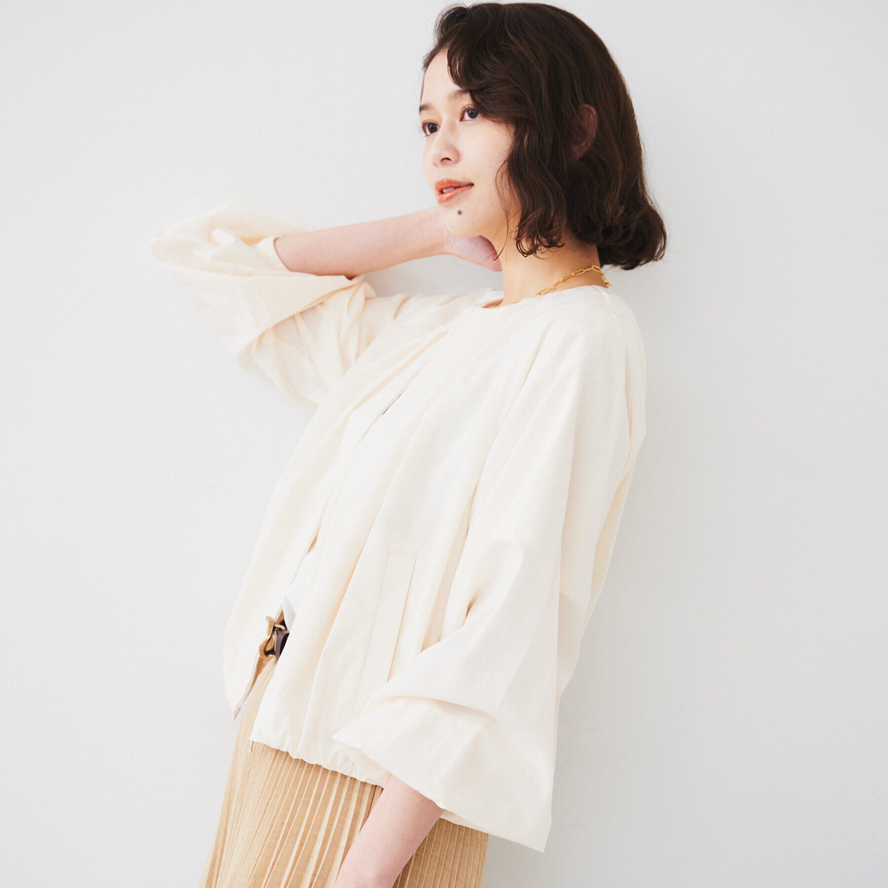 UNTITLED「【春の軽羽織り】ボリューム袖 ノーカラーブルゾン」|ブルゾン・スタジャン|