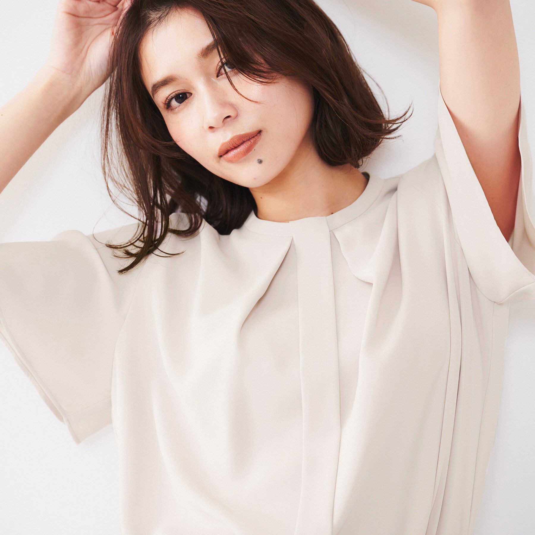 UNTITLED「【通勤／二の腕カバー】メタルパーツブラウス」|シャツ・ブラウス|