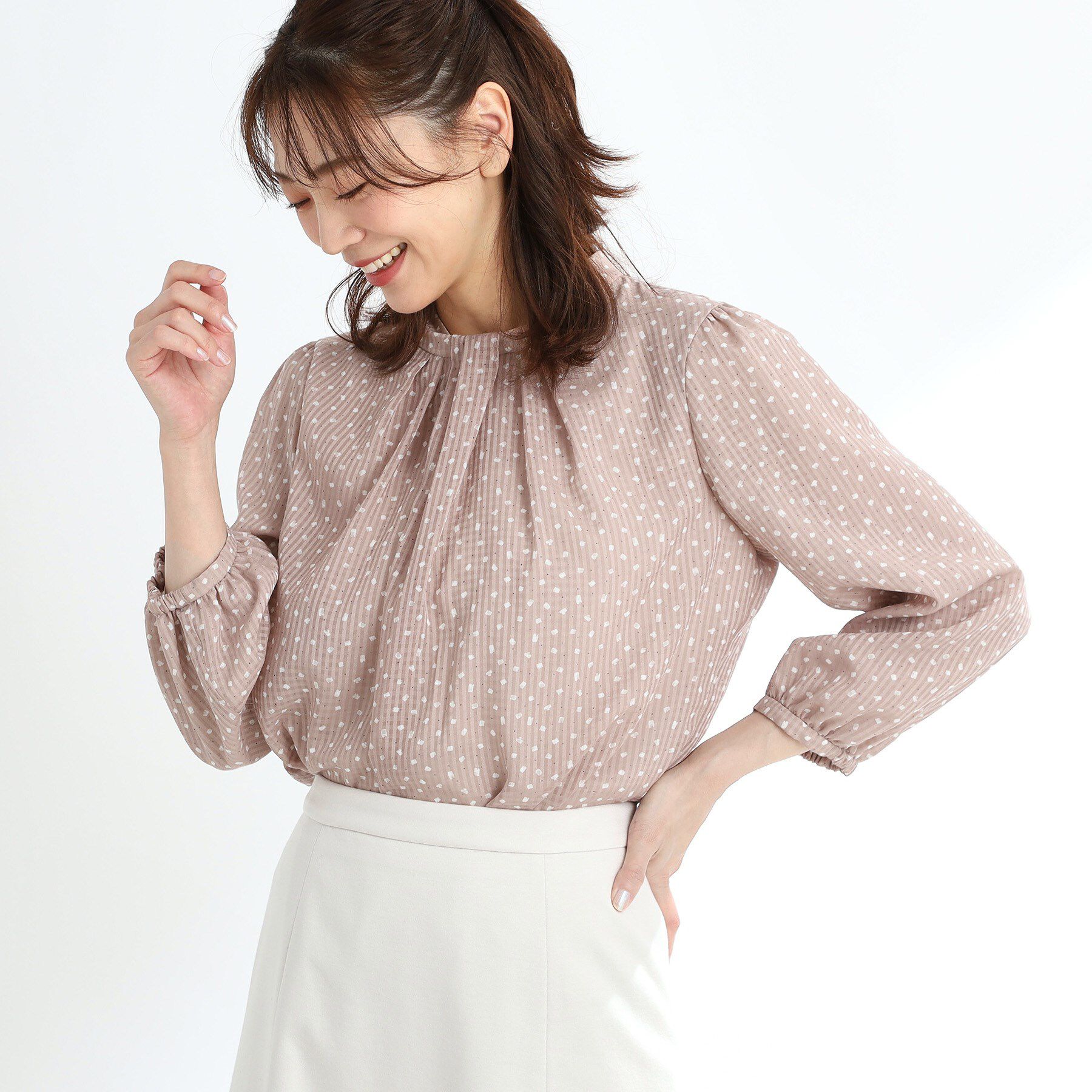 Reflect「【マシンウォッシュ可／セットアップ可能】コツキ柄プリントブラウス」|シャツ・ブラウス|モカブラウン(142