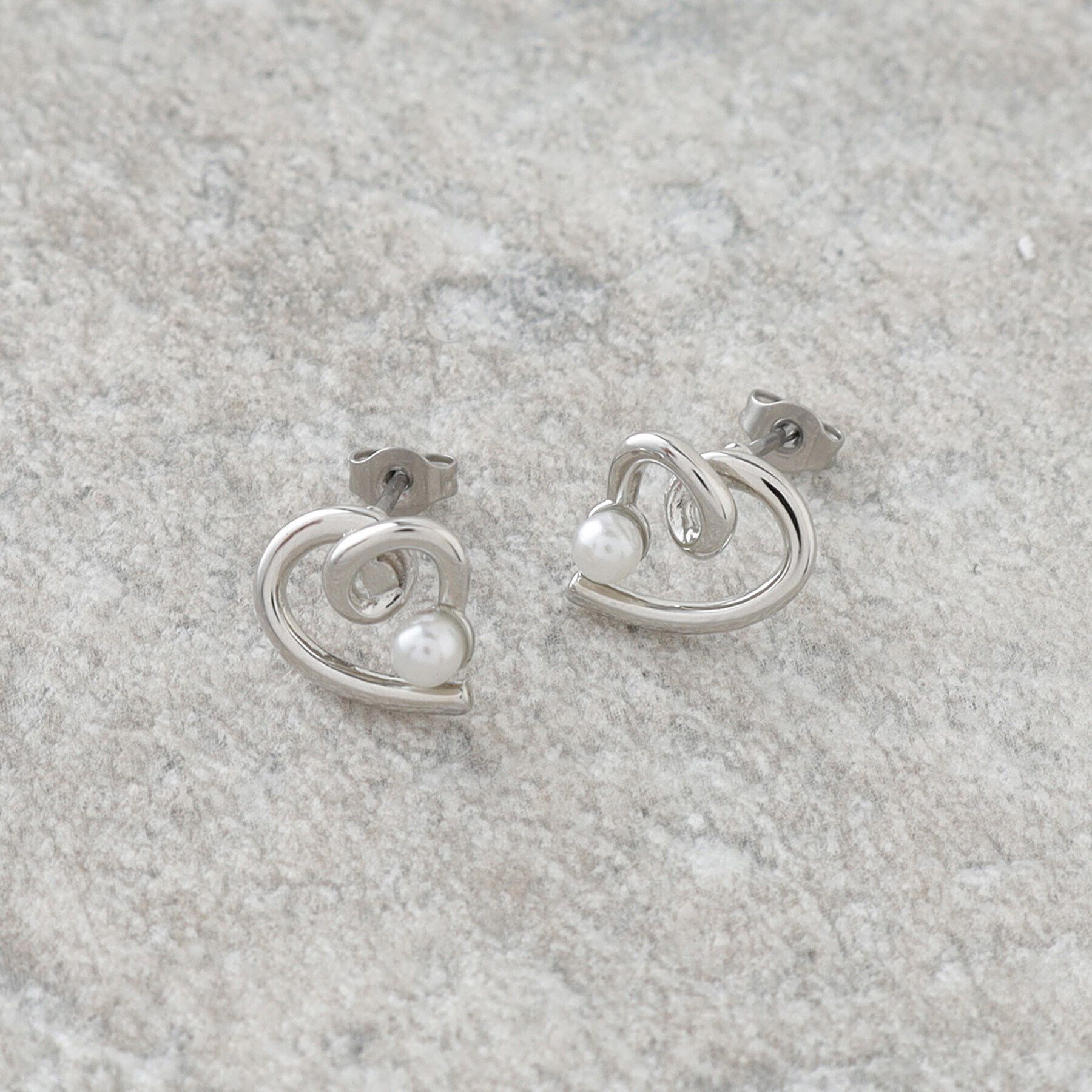 grove「メタルハートパール調ピアス」|ピアス|