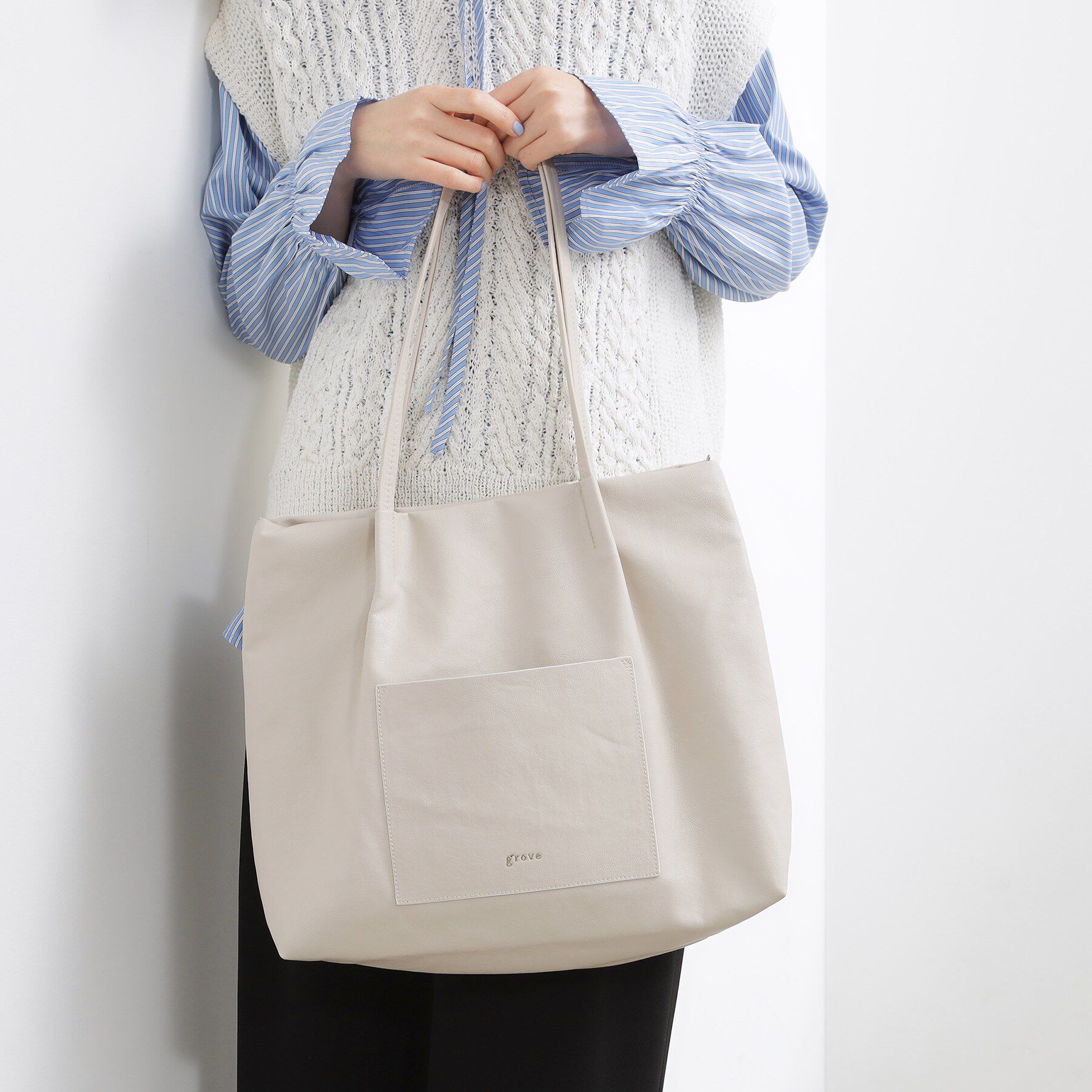 grove「【A4】タックポケ3層トート」|トートバッグ|グレージュ(050)