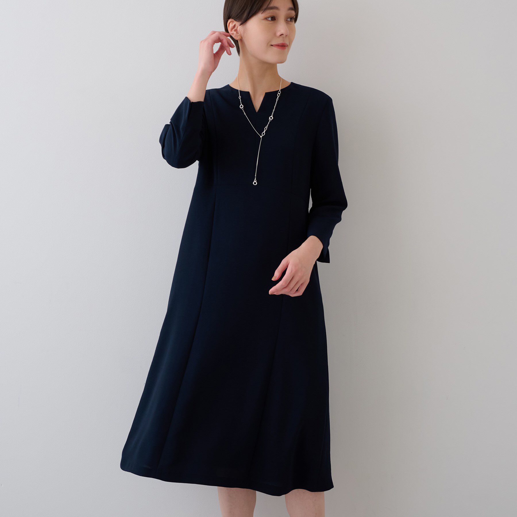 INDIVI「【着る日傘/遮熱/UVケア】フィット＆フレアワンピース」|ワンピース|ネイビー(094)